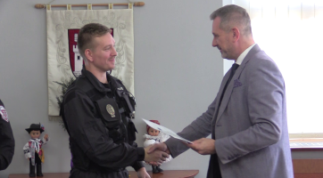 Starosta poděkoval strážníkovi za záchranu života seniorky