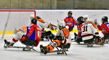 Sledge hokejisté Zlína při domácí premiéře zabojují o první letošní vítězství