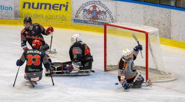 Sledge hokejisté Zlína zůstávají předposlední, proti Olomouci ale předvedli výkon jako ze zlatých časů