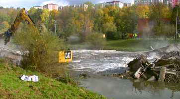 Lávka u vsetínské průmyslovky je už minulostí