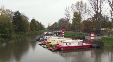 U přístavu ve Veselí vyrůstá nové parkoviště