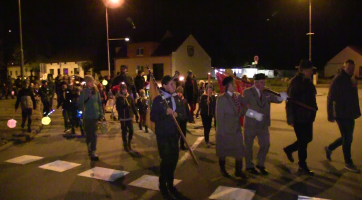 Válečné veterány si v Lužicích připomněli lampionovým průvodem