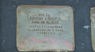 V ulicích Kroměříže je dalších sedm kamenů zmizelých