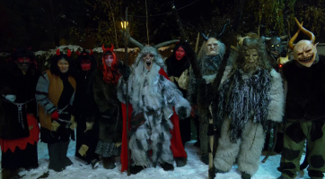 Do Hulína se slétli všichni čerti, dorazili i andělé a Mikuláš