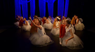 Umělecký soubor ARTem protančil Slováckým divadlem 