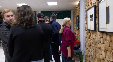 V HUB 123 vystavují Nakrčení