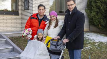 První letošní miminko navštívil v Tlumačově hejtman Zlínského kraje