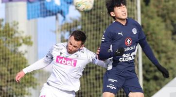 Kadlec neproměnil penaltu. Slovácko i tak otočilo zápas s Cherkasy