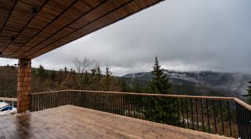 V pátek se slavnostně otevře Brána Pusteven. Nová stavba nabídne turistům moderní zázemí i výhledy na Beskydy