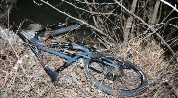 Povedená dvojice zlodějů přijela do Zlína krást. S elektrokoly za 200 tisíc se daleko nedostala