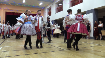 Tradiční krojový ples roztančil Lužice 