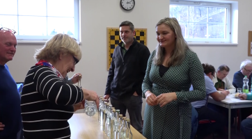 V Zubří se degustovala slivovice, jablkovice a další pálenky