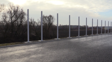 Na dálnici D55 ochrání ptáky speciální sítě