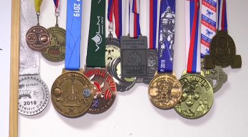 Adam Švehla sbírá mistrovské tituly i světové rekordy