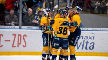 Berani po jasné výhře slaví postup do semifinále, Vsetín v Přerově padl 