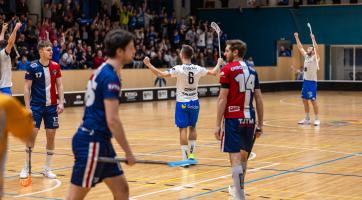 Florbalisté Otrokovic vydřeli proti Kladnu výhru 4:3. O finalistovi rozhodne pátý duel