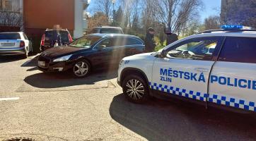 Opilý řidič lákal cizí ženu k sexuálním radovánkám. Když odmítla, zkusil to s drogami