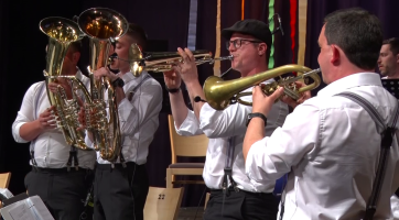 Dům kultury na dvě noci ovládly dechové kapely