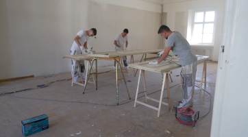 Knihovna je i přes mohutnou rekonstrukci stále v provozu, změny v režimu ale nastaly 