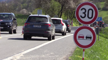 Na odbočce do Slušovic vzniká velkokapacitní okružní křižovatka 