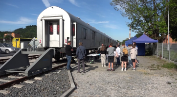 Do Rožnova přijel protidrogový Revolution train