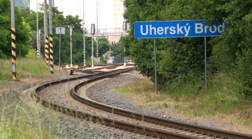 Starostové a železniční projektanti jednali o elektrifikaci Vlárské dráhy