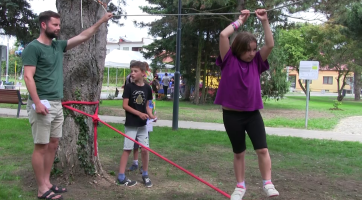 Během dětského dne ve Veselí zahájil provoz park na náměstí 24. dubna