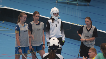 Zlínský kraj bude reprezentovat sedmička florbalistek ze ZŠ Pod Vinohrady  