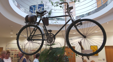 V okresním archivu otevřeli výstavu mapující turistiku v regionu