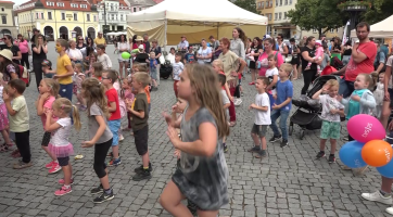 Televize TVS oslavila 25. narozeniny s dětmi