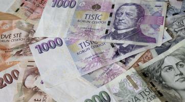 Podvodník zmanipuloval jednasedmdesátiletou ženu k zaslání téměř 200 tisíc na neznámé účty