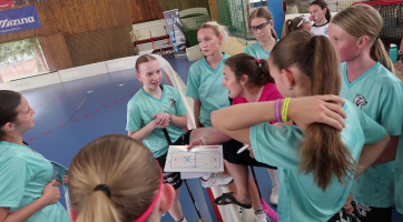 Florbalistky ZŠ Pod Vinohrady vybojovaly sedmý mistrovský titul