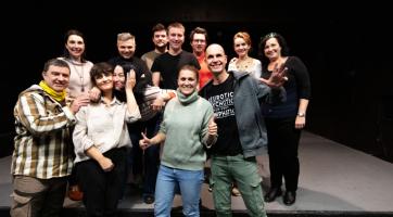 Manželé Hejcmanovi zkouší hlavní role v novince Slováckého divadla. „I na jevišti nám to klape,“ říkají 