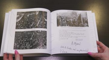 Publikace Samet v divadle se dočkala svého rozšíření