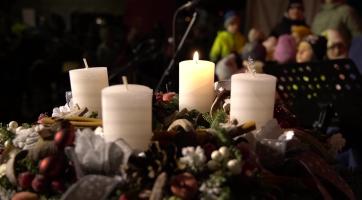 Rozsvícení vánočního stromu zahájilo adventní čas i v Hodoníně