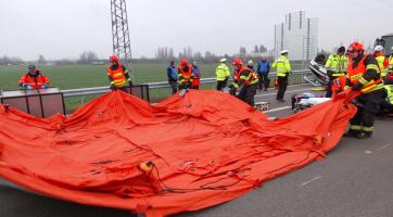 Integrovaný záchranný systém cvičil na nové dálnici