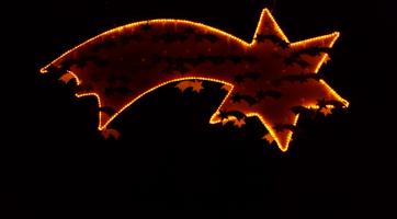 Děti nazdobily vánoční hvězdu do parku u kaple svaté Anny