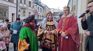 Tříkrálovou sbírku v Uherském Brodě zahájili v kostele