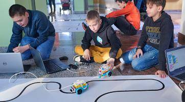 Roboti opět ovládli Univerzitu Tomáše Bati