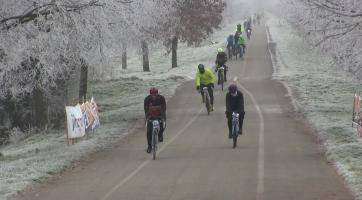 Cyklističtí nadšenci se sjeli na posledním kilometru