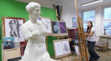 Creative Hill College lákala zájemce o studium