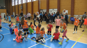 Na Lapači se hrál Barevný minivolejbalový turnaj