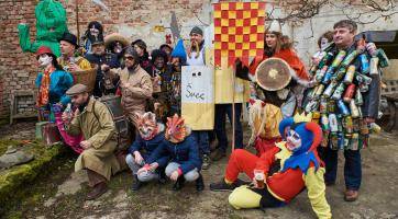 Lešetínský fašank v sobotu oslaví čtvrt století. Akce si vyžádá výluku MHD 