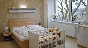 Nová přístavba v uherskohradišťské porodnici nabízí nadstandardní prostředí