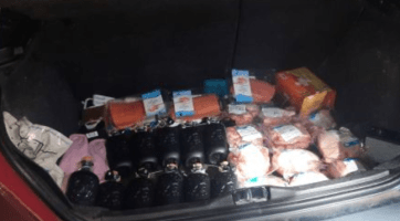 Mladík udělal v supermarketu nákup za 20 tisíc korun a odjel. Zboží ale „zapomněl“ zaplatit