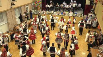 Tombola lákala například na plně hrazené vysokoškolské studium