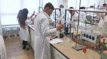 Mladí chemici poměřili své síly v regionálním finále soutěže