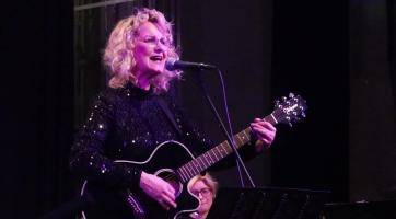 V kulturním domě se konal první Ples v gala od rekonstrukce budovy