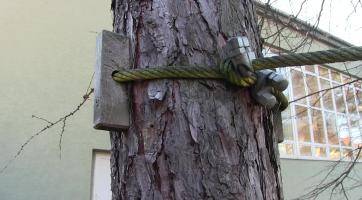 Překážky na dětských hřištích procházejí kontrolou