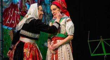 Slovácké divadlo uvádí slavnou Gazdinu robu